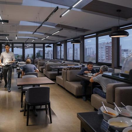 Solutel Apartments-32 Бишкек Екстериор снимка